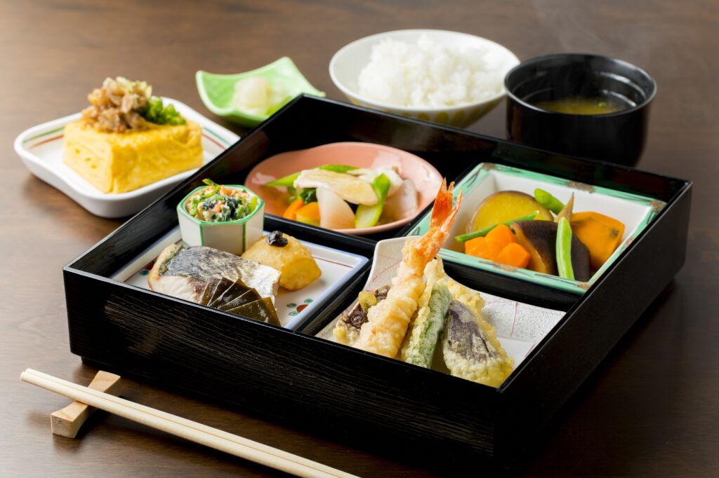 三笠高校生レストランと青の洞窟温泉&空知の美術館・博物館めぐり
